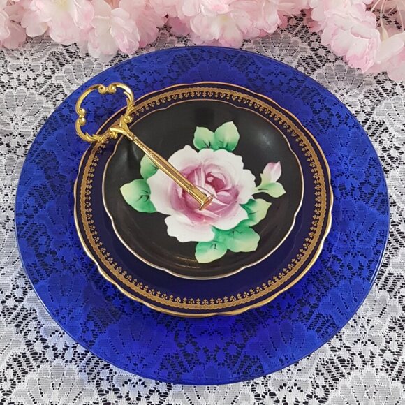 Handmade 3 Tier Blue Glass & Ceramic Cake Stand Housewarming Christmas Gift - Picture 3 of 11